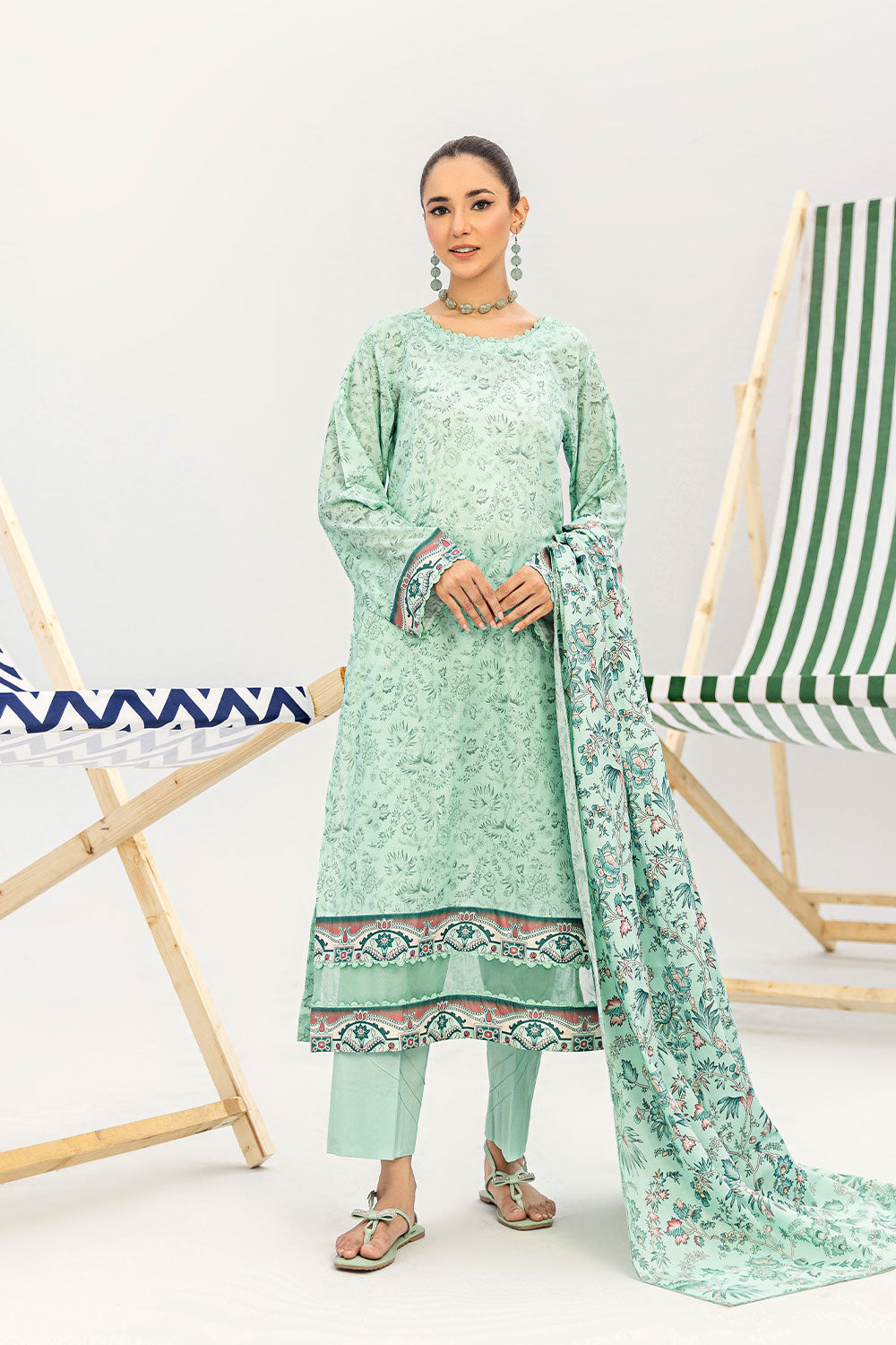 Safwa Pret Printed Lawn 3 Piece Suit P000517
