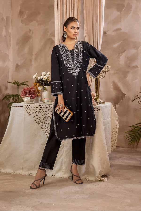 2P Embroidered Suit Lawn Pret ( Shirt / Trouser )